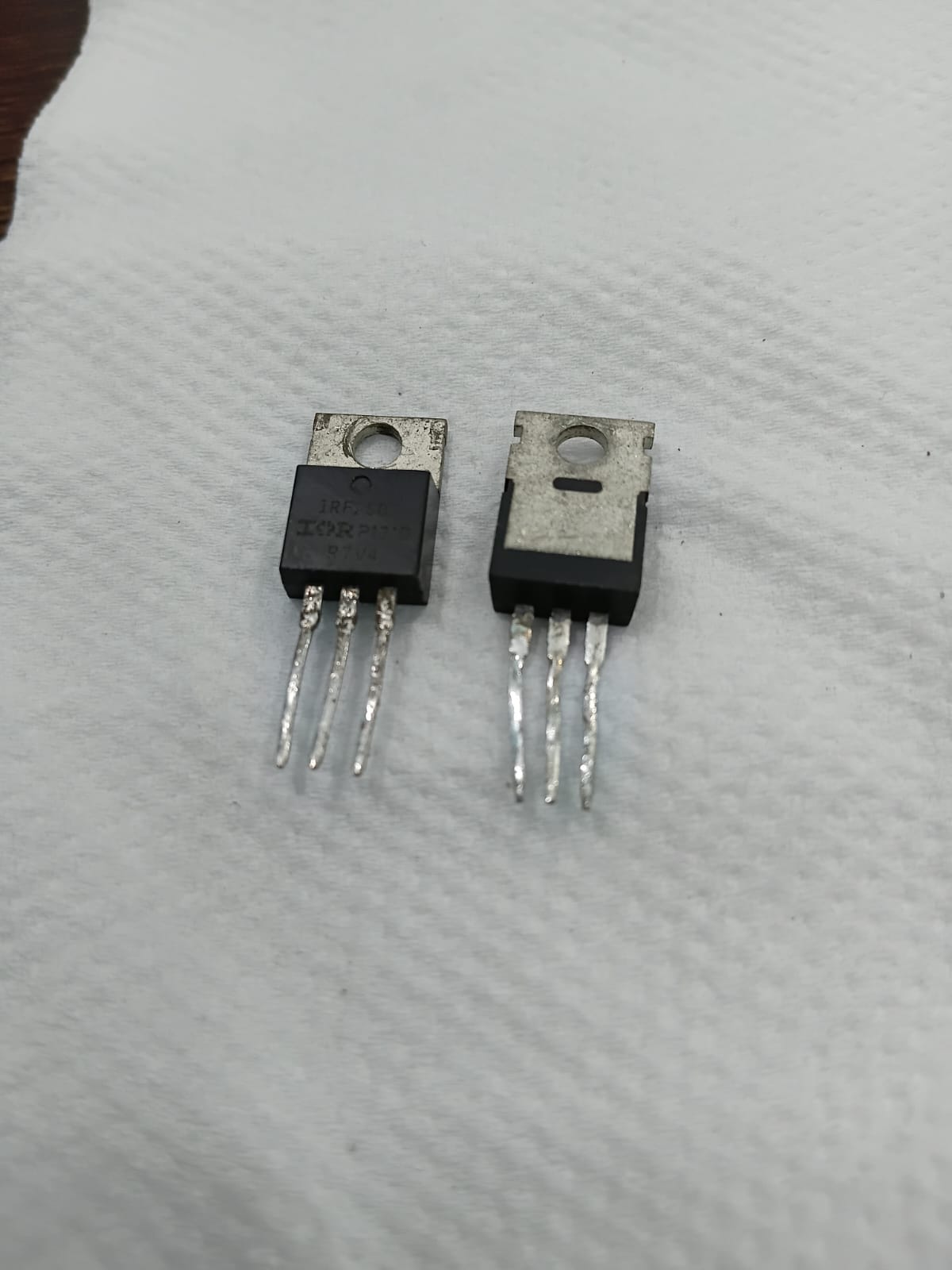 IRF2807 mpsfet Refurbished okay tested (qyt20)