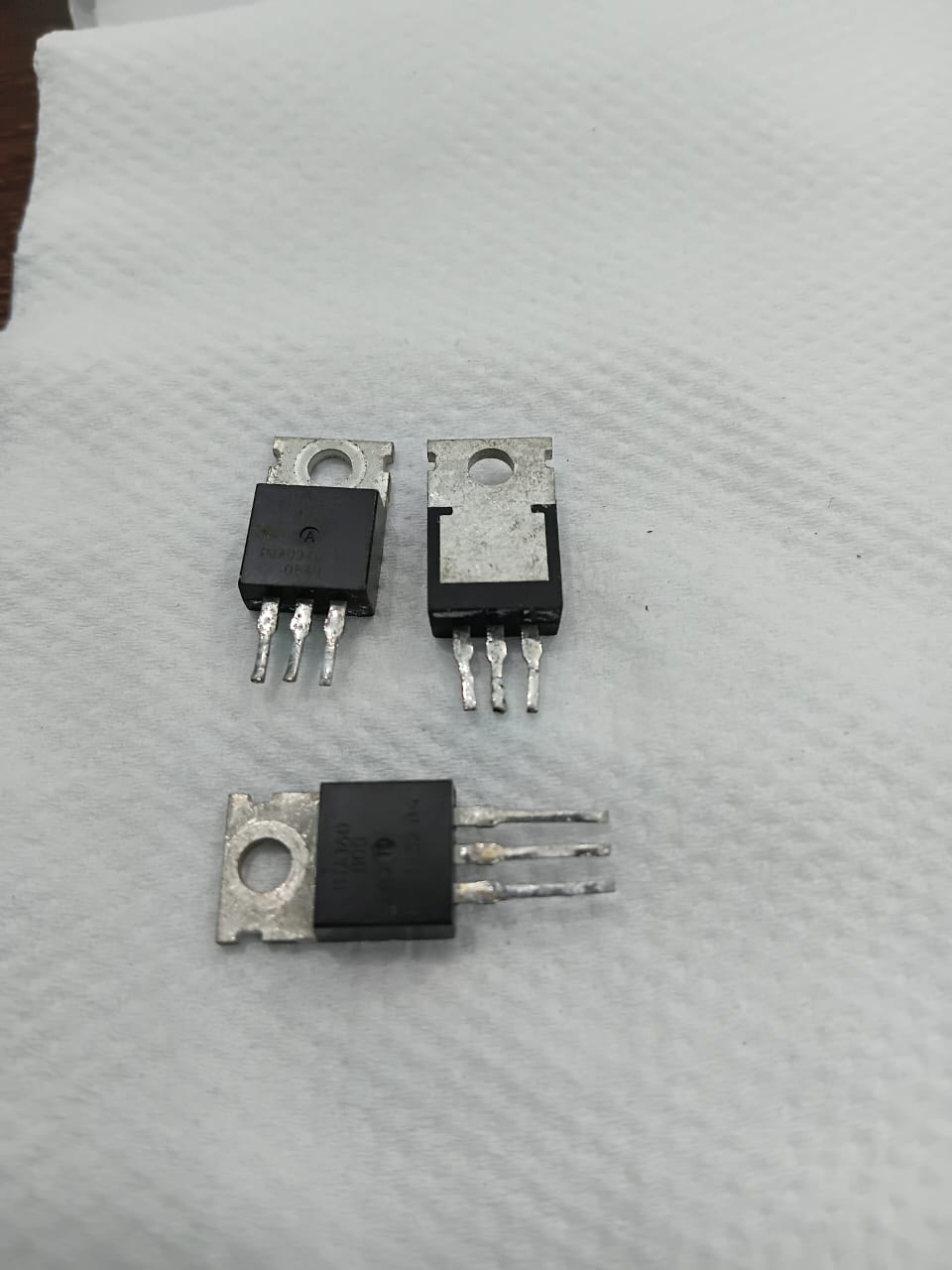 BTA140 mosfet Refurbished okay tested (qyt20)