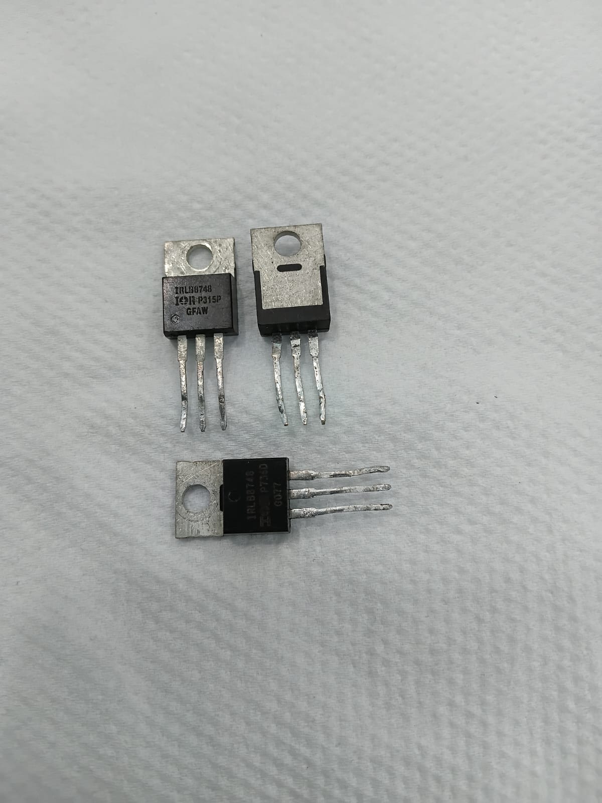 IRLB8748 mosfet   Refurbished okay tested (qyt 20)